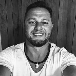 Meet your Posher, Anri